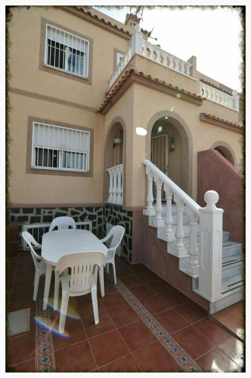Balkón alebo terasa v ubytovaní Bungalow Junto A La Piscina, Gran Alacant