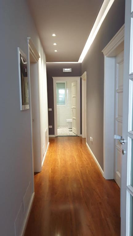 HILLTOP HIDEAWAY - Image 15