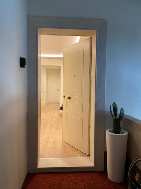 Fotografie z fotogalerie ubytování Living Studio Apartments v destinaci Tirana