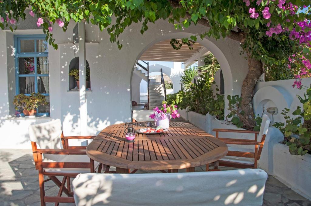 Restauracja lub miejsce do jedzenia w obiekcie Barbaras