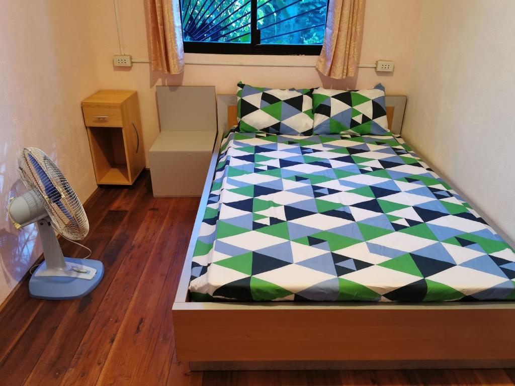 3-Bedroom Beach House at Glamping Dome Beach Resort - Maison De Trois Chambres