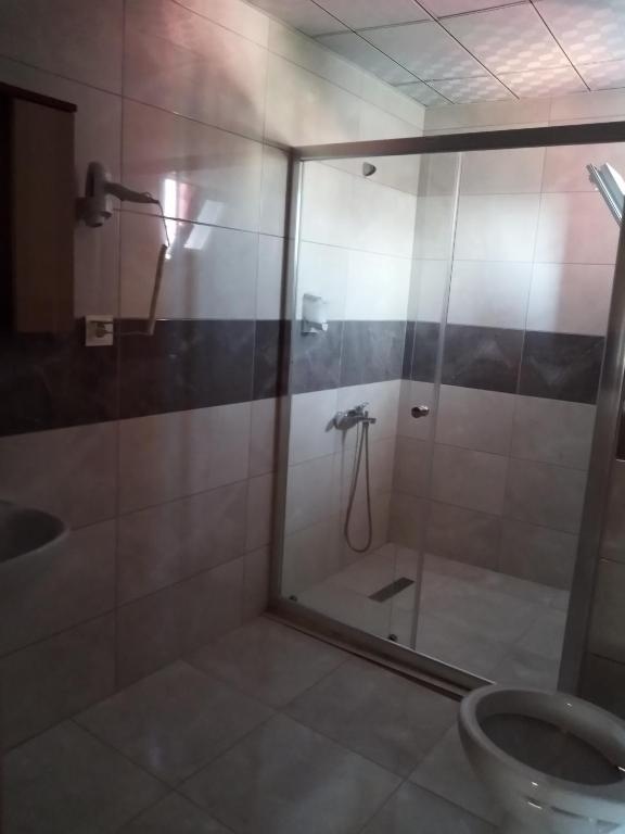 Koupelna v ubytování GÜVEN HOTEL