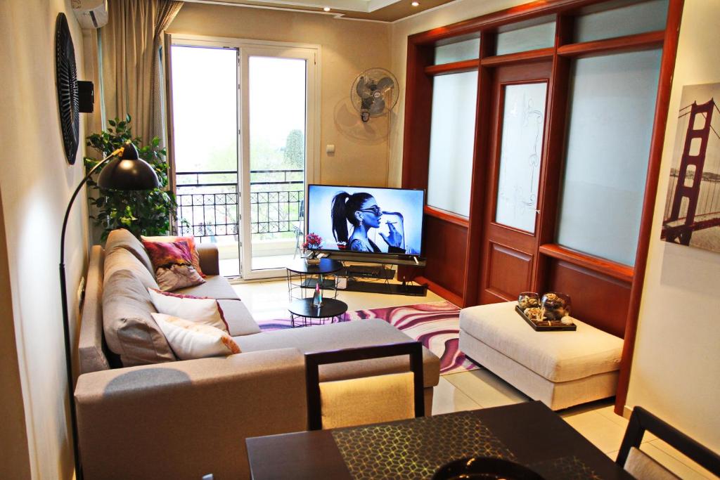 kavala squareview - 1