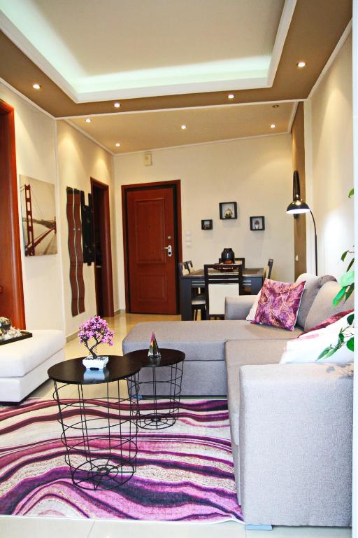 kavala squareview - 3