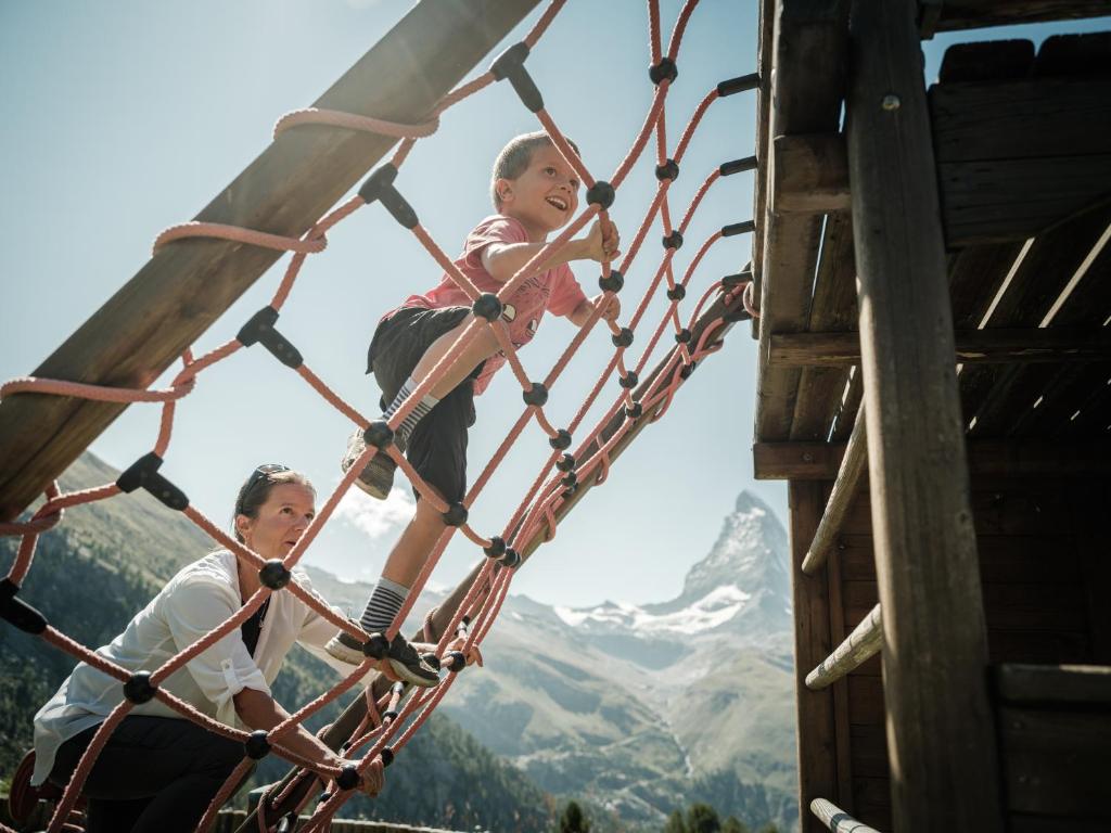 Гости Riffelalp Resort 2222m
