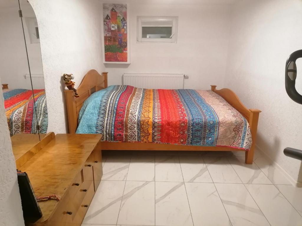 Postel nebo postele na pokoji v ubytování Schöne Einliegerwohnung in Hechingen