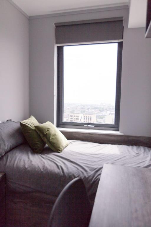 For Students Only Stylish Studio Apartments at Crown Place in Portsmouth - Chambre Simple Avec Salle De Bain Privée