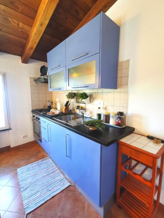 Kuchyň nebo kuchyňský kout v ubytování Cinque Terre Sea View