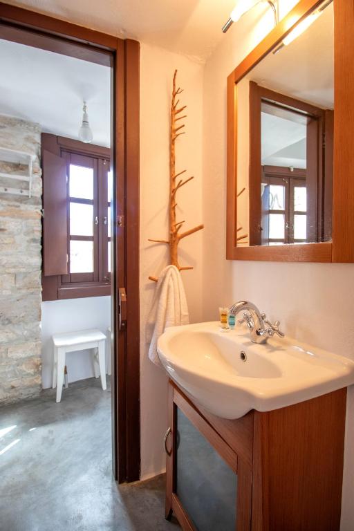 A bathroom at Platsa's House