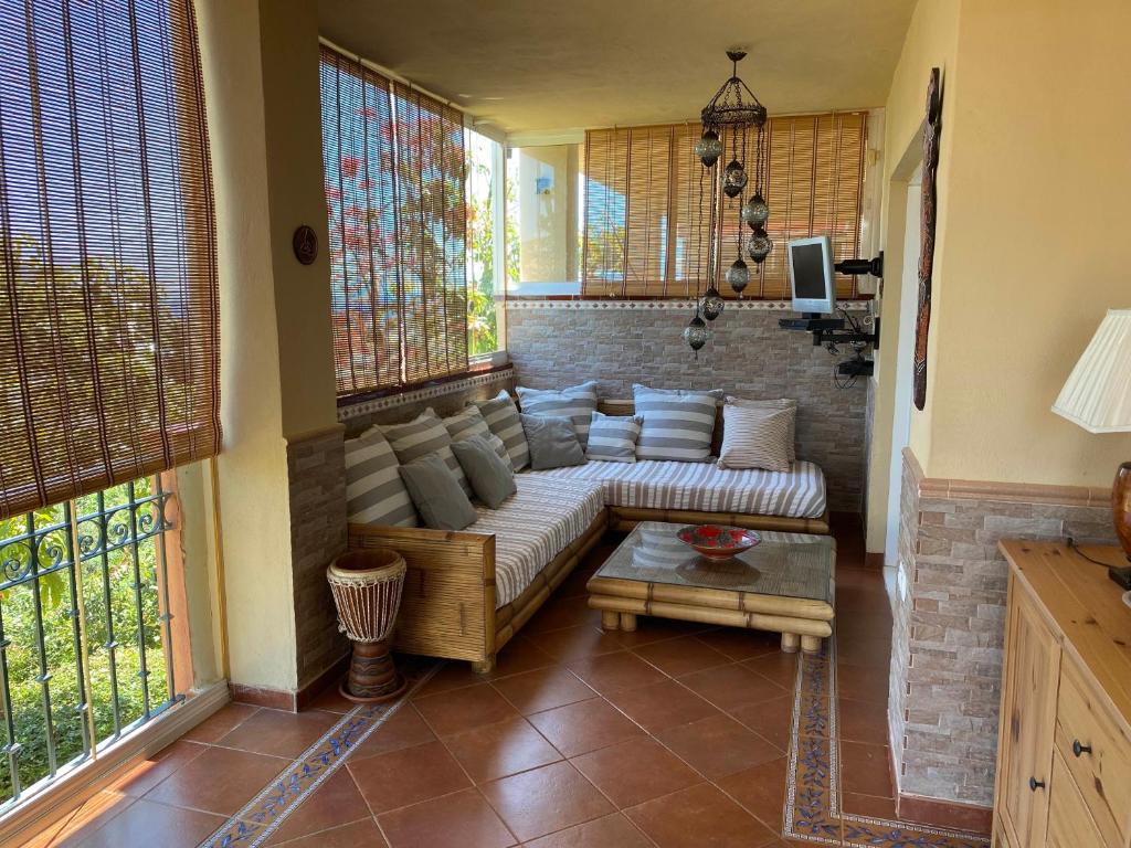 Posezení v ubytování Apartamento familiar Paraiso en Riviera del Sol Mijas