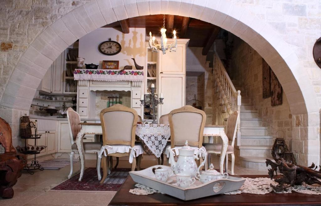 Posedenie v ubytovaní Villa Athina - Irene Country House
