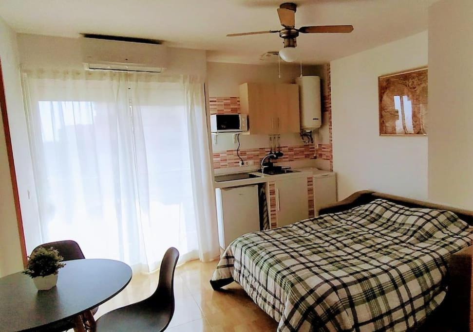 Postel nebo postele na pokoji v ubytování Apartamento con vista al mar a 200 mts de la playa