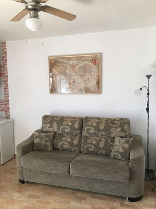 Posezení v ubytování Apartamento con vista al mar a 200 mts de la playa