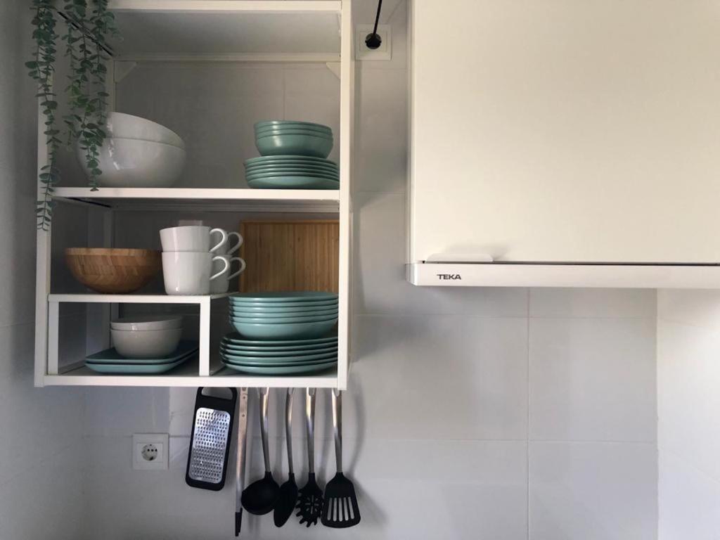 A kitchen or kitchenette at Holidays2Malaga Alta Street 1 bedroom High Speed WIFI
