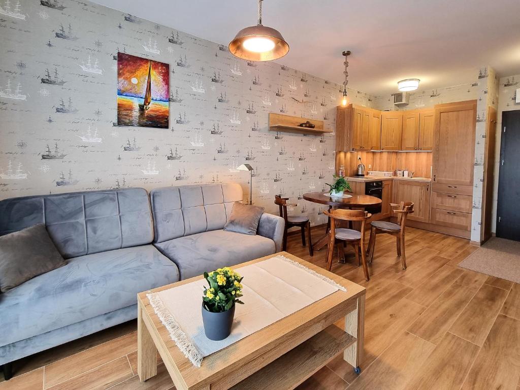 Posedenie v ubytovaní Apartamenty Na Fali w Gąskach - 365PAM
