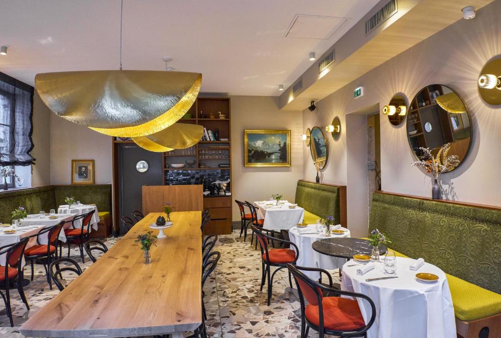 Restaurace v ubytování Hôtel de l'Abbaye Lyon - Boutique Hôtel