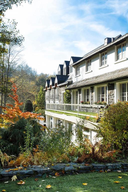 Zahrada ubytování Hôtel Les Ardillières du Pont d'Oye