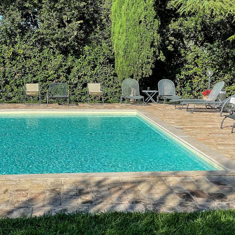 Bazén v ubytovaní Hotel & Spa Villa dei Mosaici alebo v jeho blízkosti