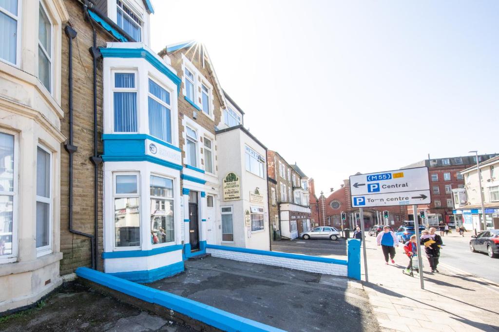 The Adonis Hotel - Resim 20