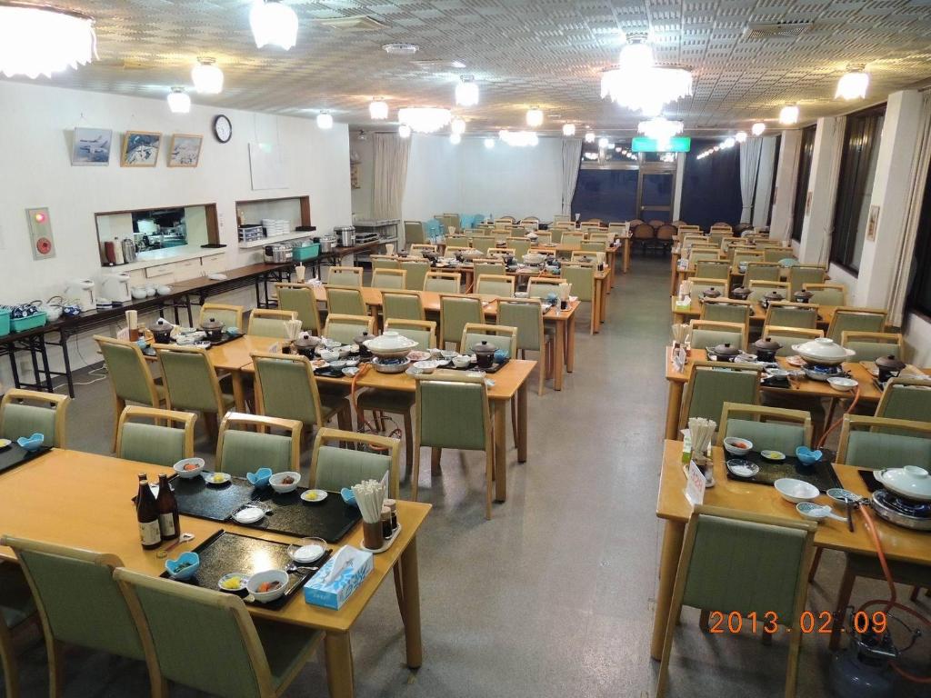 Restaurace v ubytování Naeba Lodge Oka