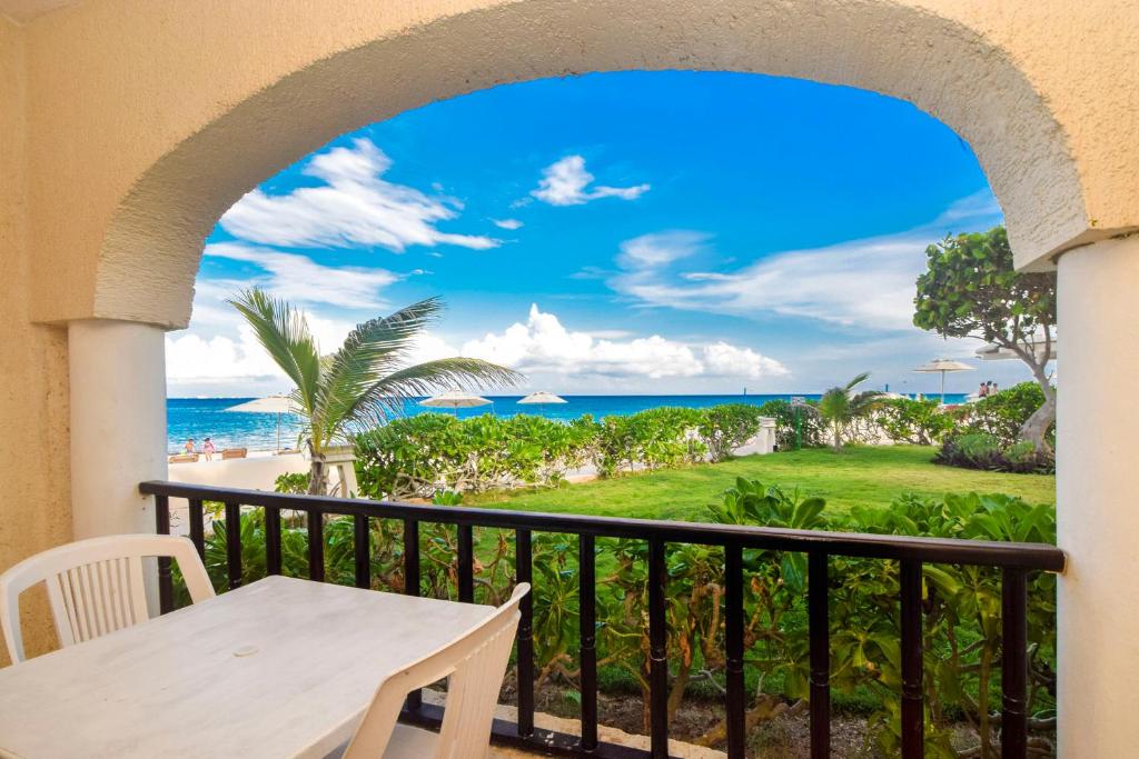 Xaman Ha Directly on the Beach Endcap Condo has Incredible Views XH7022