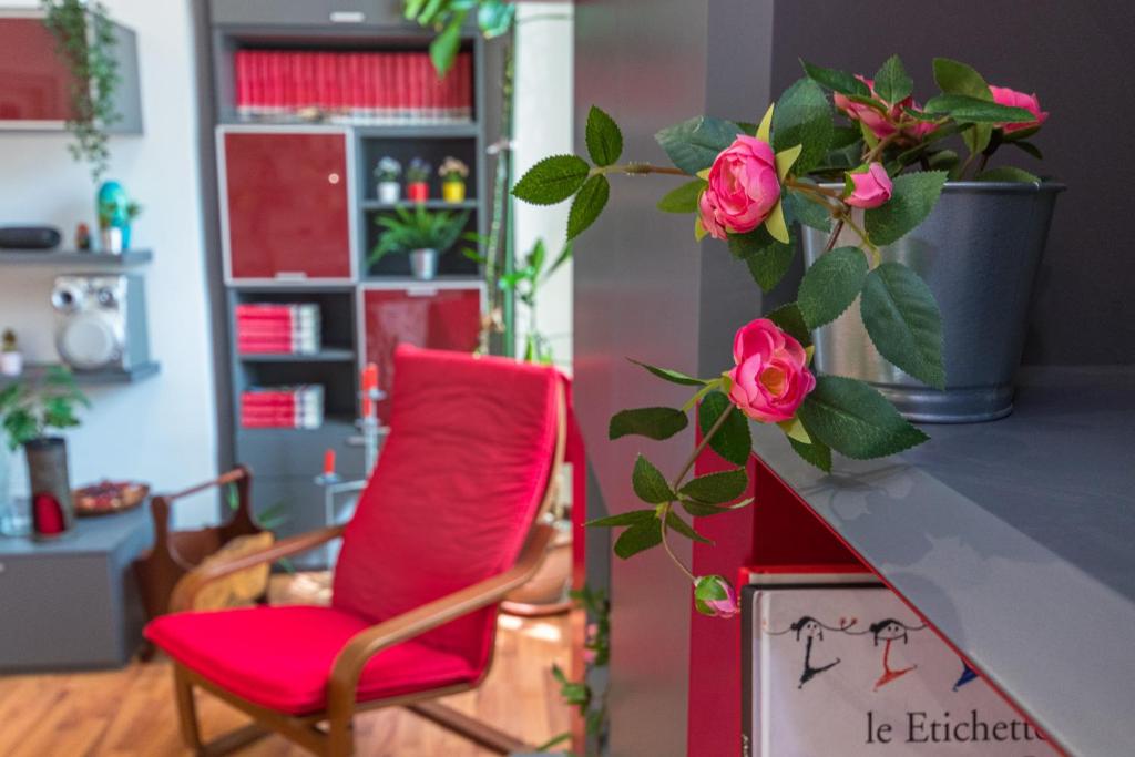A kitchen or kitchenette at San Salvario Family Apartment by Wonderful Italy