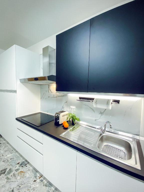 A kitchen or kitchenette at B&B Stella