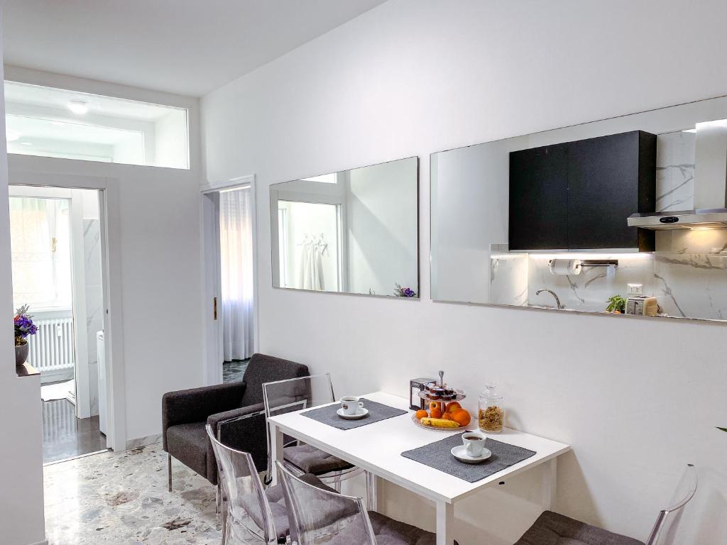 A kitchen or kitchenette at B&B Stella