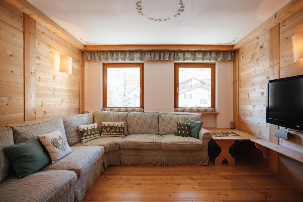 BelaVal Apartments - Three-Bedroom Apartment