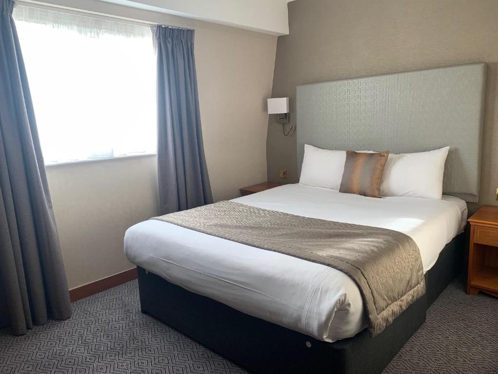 Savera Hotel South Ruislip - Housity