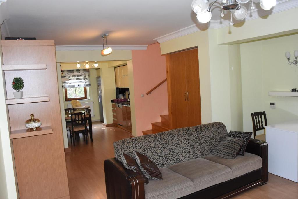 Posezení v ubytování Dinara Hotel