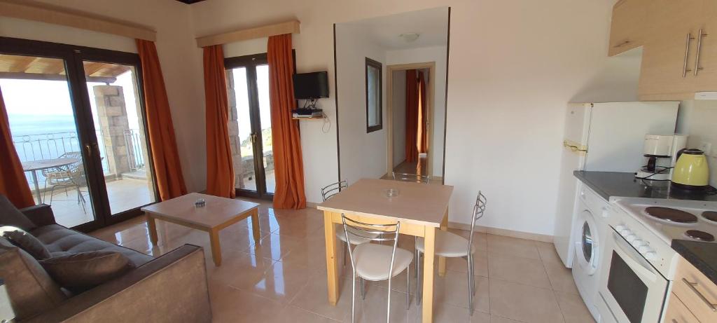 Villa Molivos Castle - 8