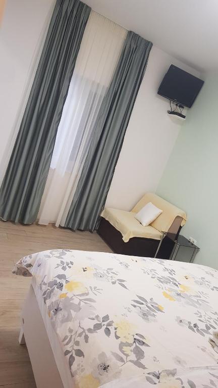 Central Old Town Rooms - 17