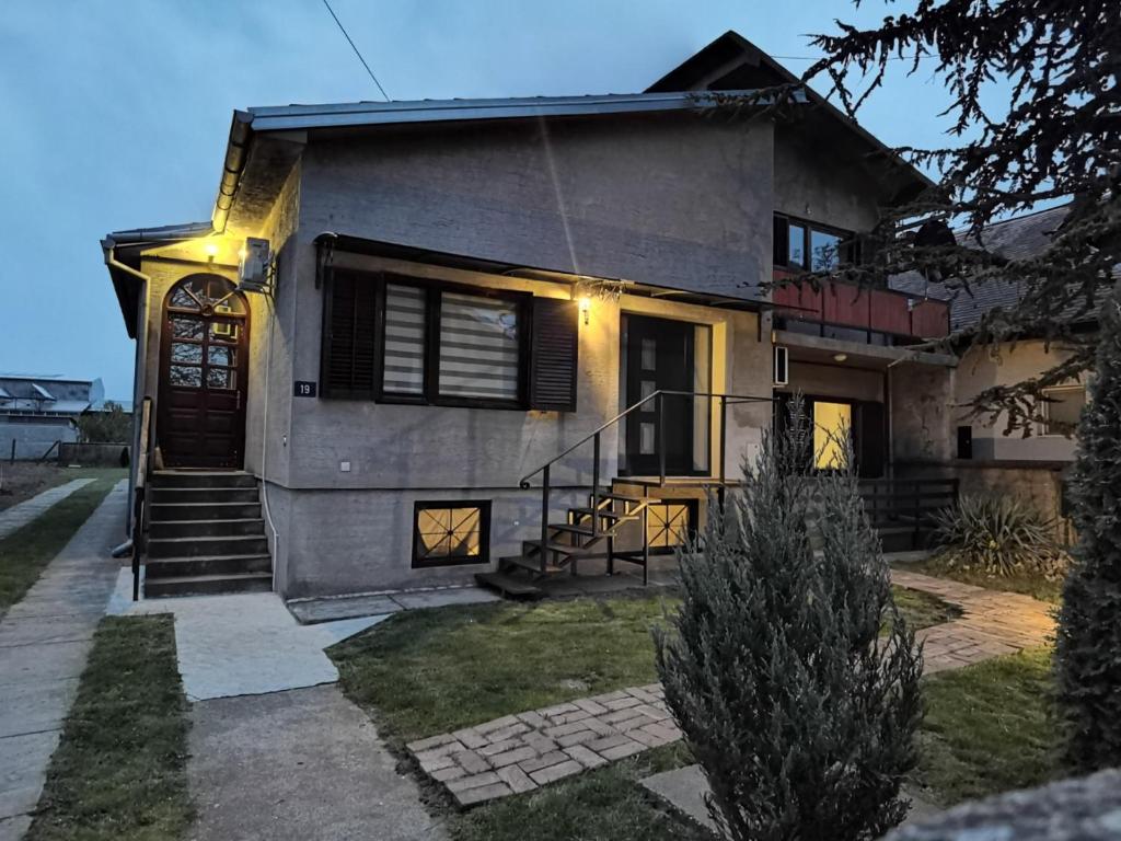 Budova, kde se apartmán nachází