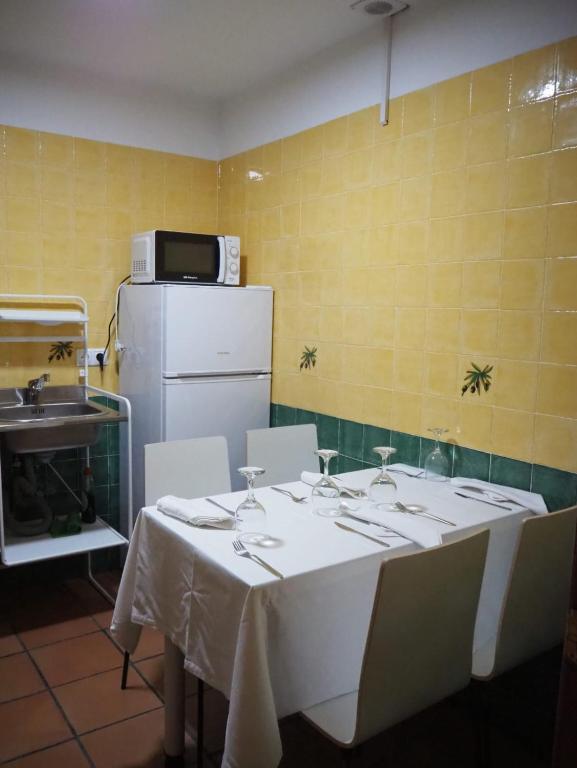 Kuchyň nebo kuchyňský kout v ubytování Sendero de la Subbetica - Apartamentos Turisticos en Zuheros - Holiday Home