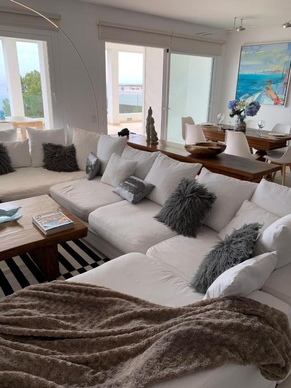 Booking.com: VILLA DE LUJO EN IBIZA CON VISTAS INCREÍBLES ...