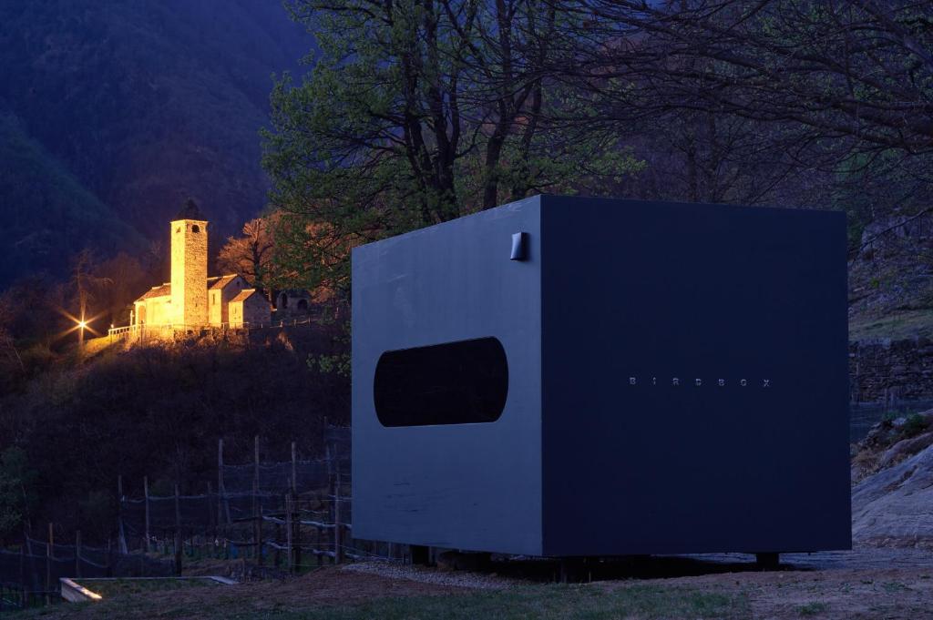 Příroda nedaleko luxury tent