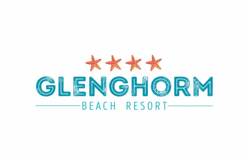 logotipo de un complejo de playa de 4 estrellas en Glenghorm Beach Resort, en Ingonish