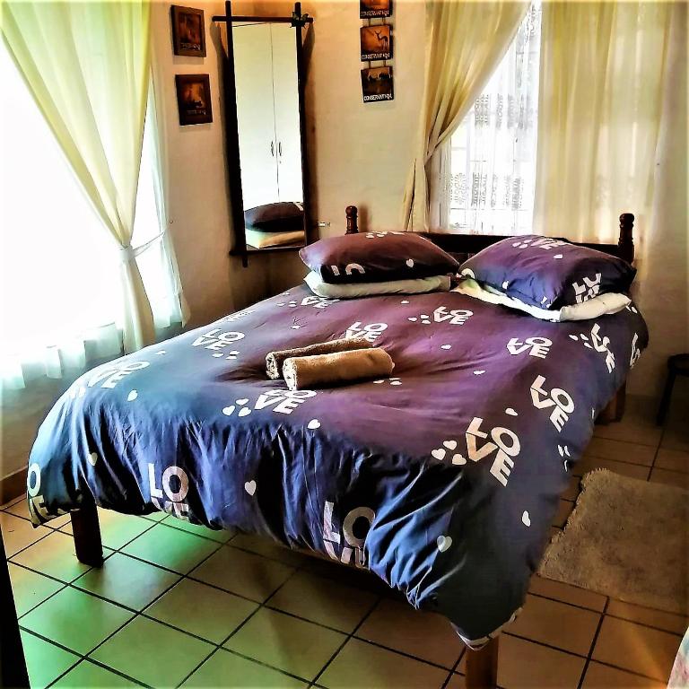 Impala Niezel Lodge & Guest House - Casa De Dos Dormitorios