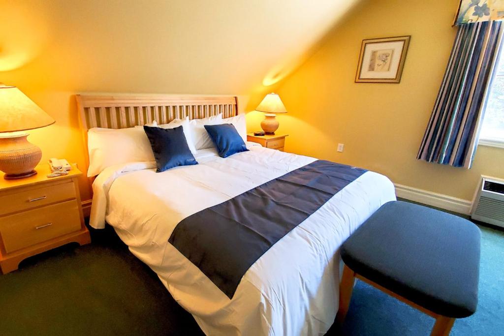 Cama o camas de una habitación en Glenghorm Beach Resort