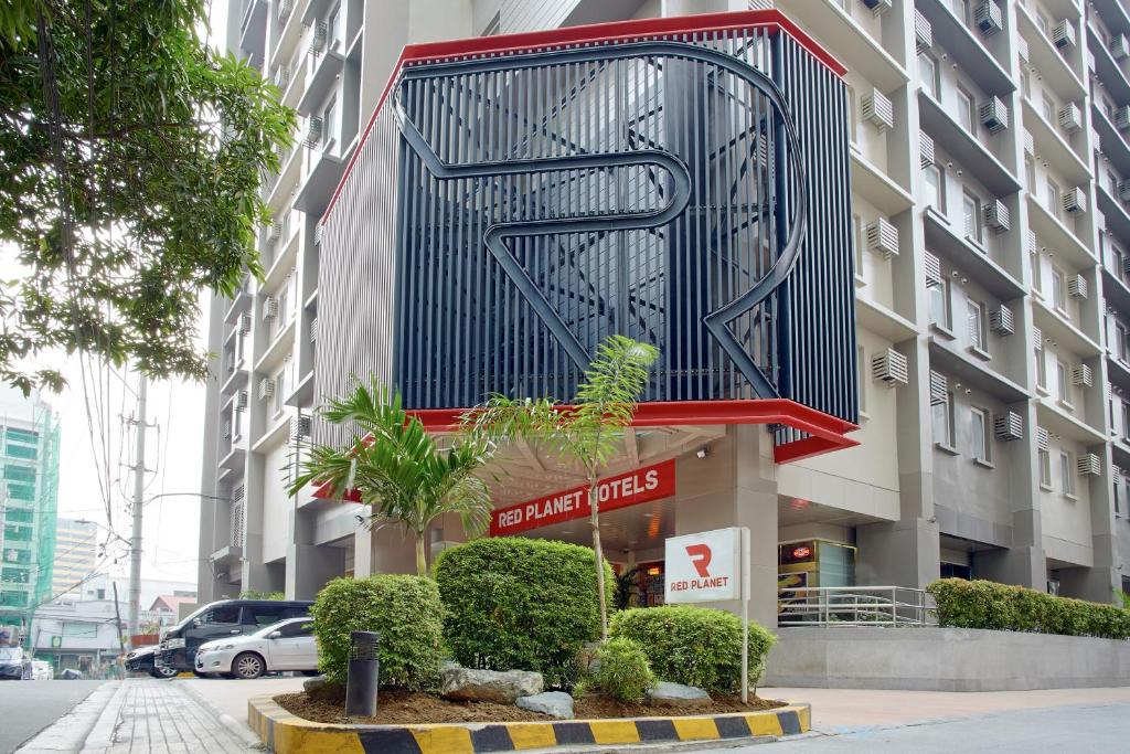 Building kung saan naroon ang hotel