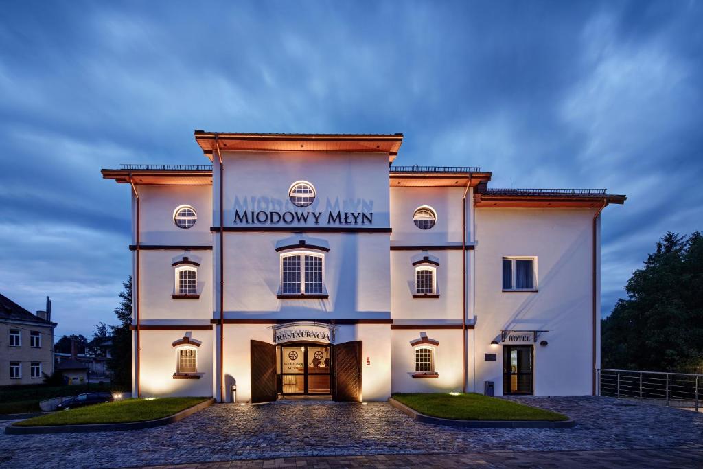 Budova, v ktorej sa hotel nachádza