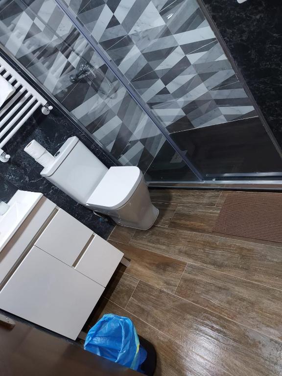 Un baño de Hostal Corazón de Madrid