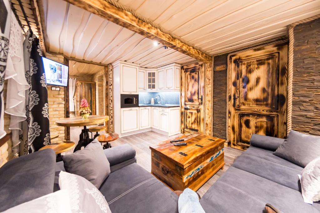 TV a/nebo společenská místnost v ubytování U Tadka dom z jacuzzi na zielonej