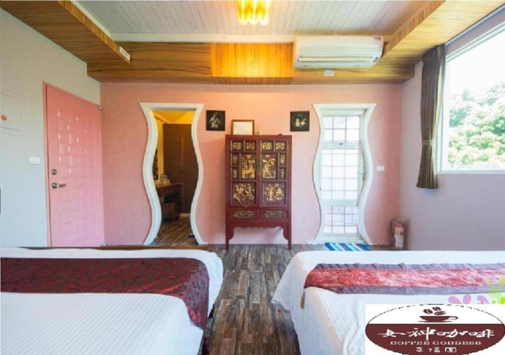 Happiness Homestay - Standard Quadruple Room