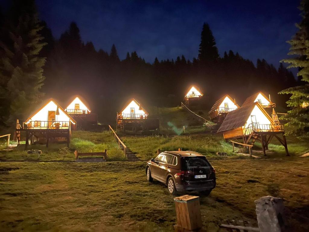 Fotografie z fotogalerie ubytování Eko Katun Bungalows Jelovica v destinaci Berane