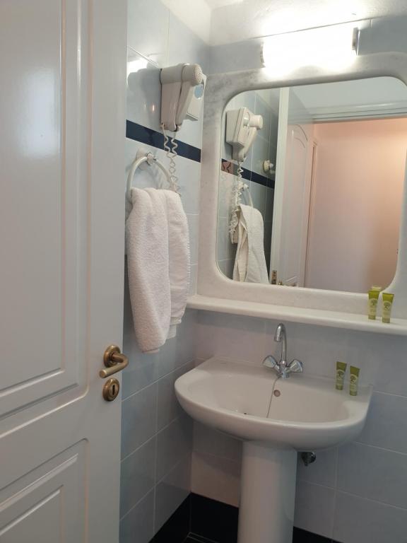 Parathyro Sto Aigaio 1, Tinos (updated prices 2025) - 2