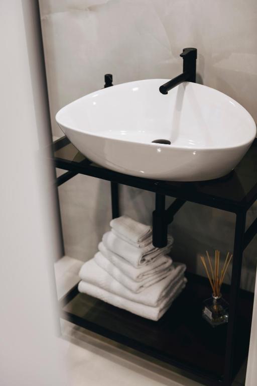 Dock 1 Boutique Hotel - 10