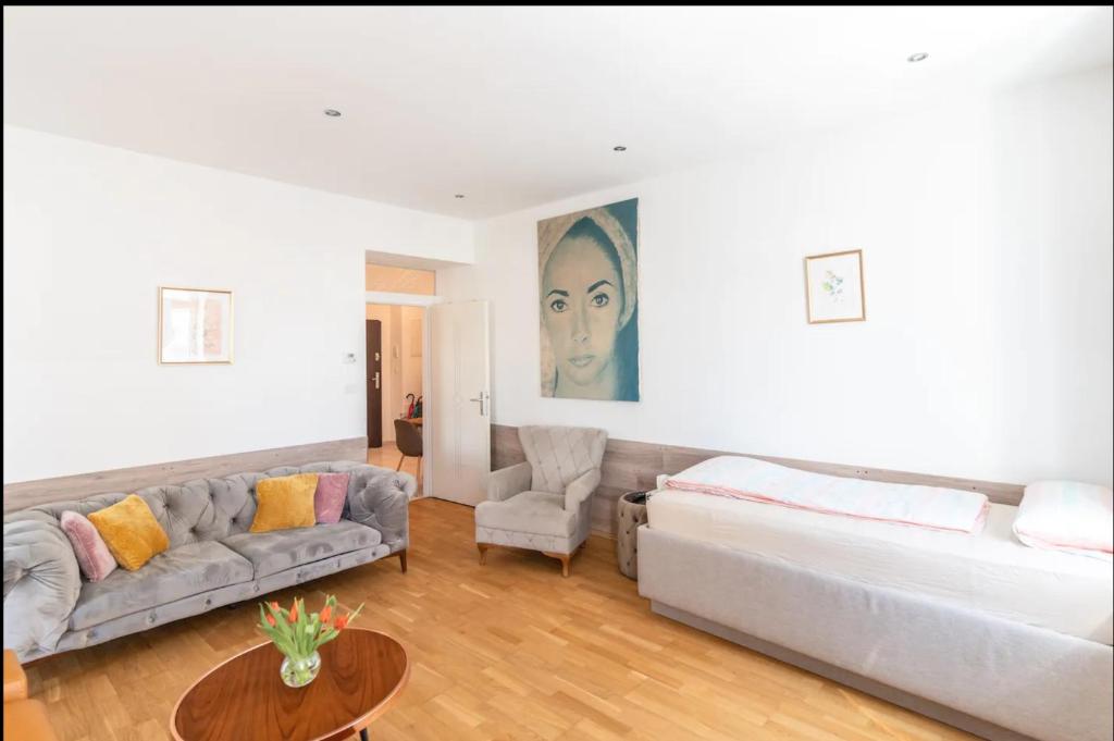 Posedenie v ubytovaní Comfortable Apartments Vienna 1100 with contactless Check-in