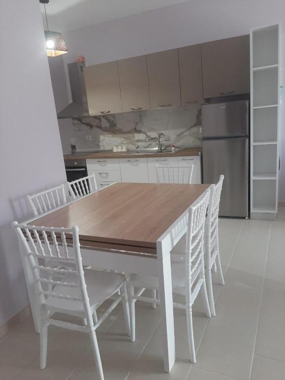 Lovely apartament with the sea view - Imazhi 9